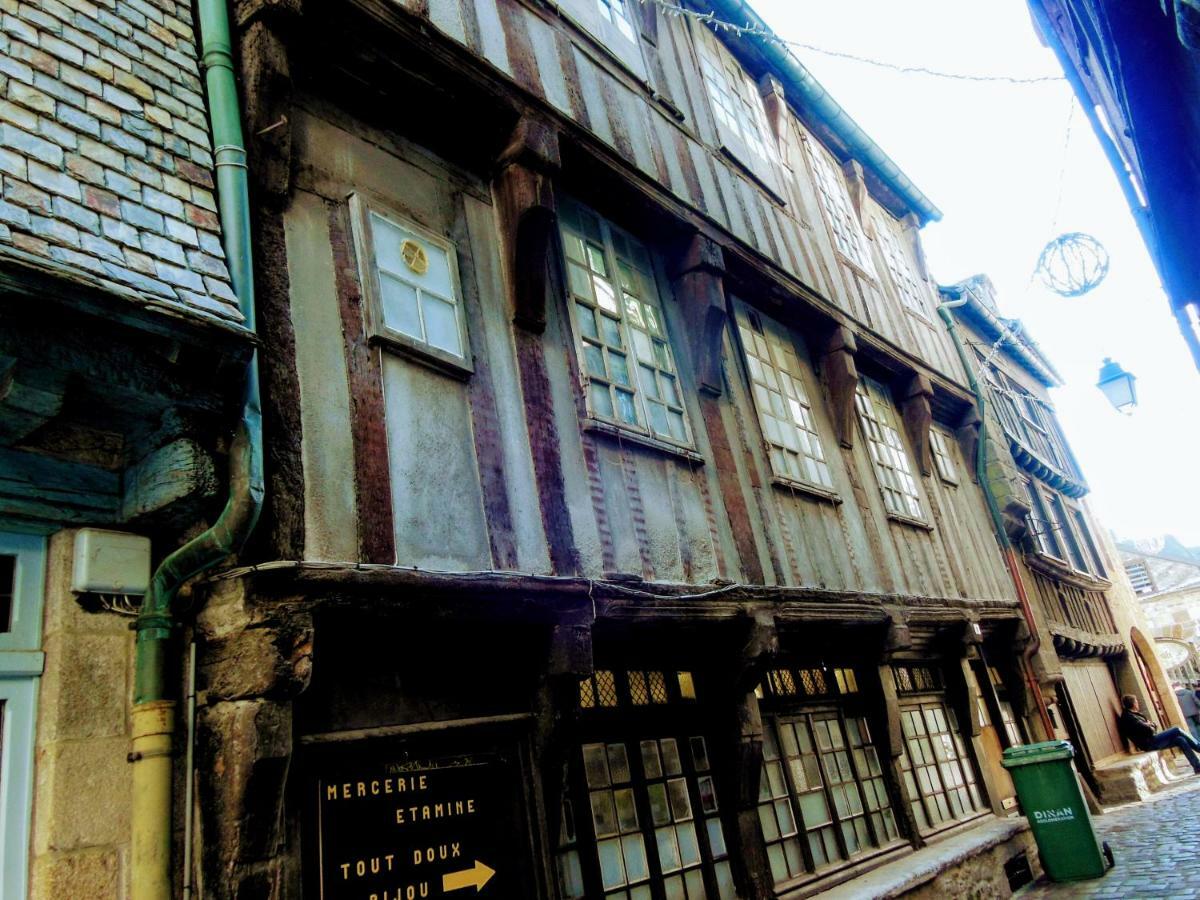 Gate House Lodge 迪南 外观 照片